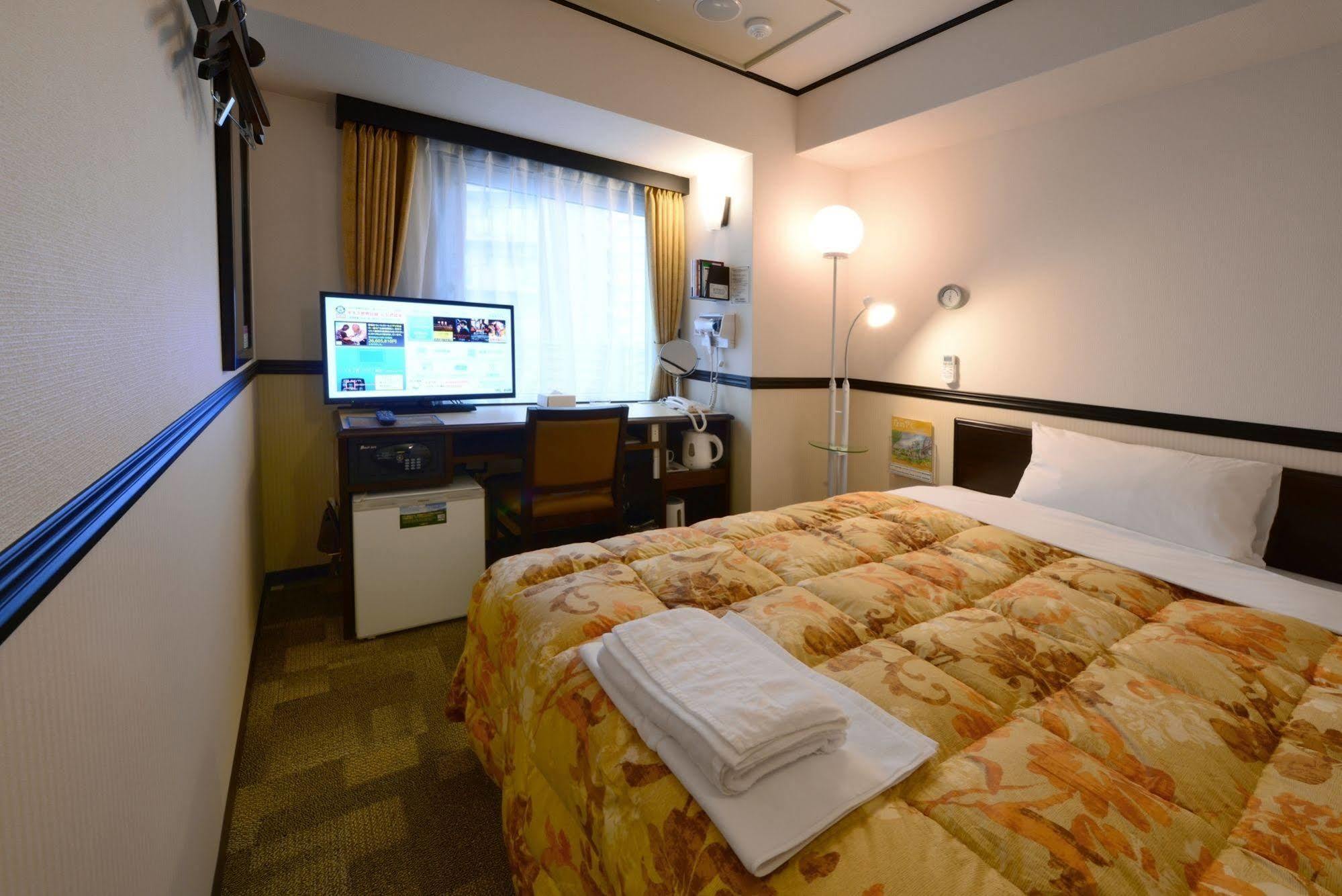 Toyoko Inn Tokyo Yamanote Sen Otsuka Eki Kita Guchi No 2 Exterior foto